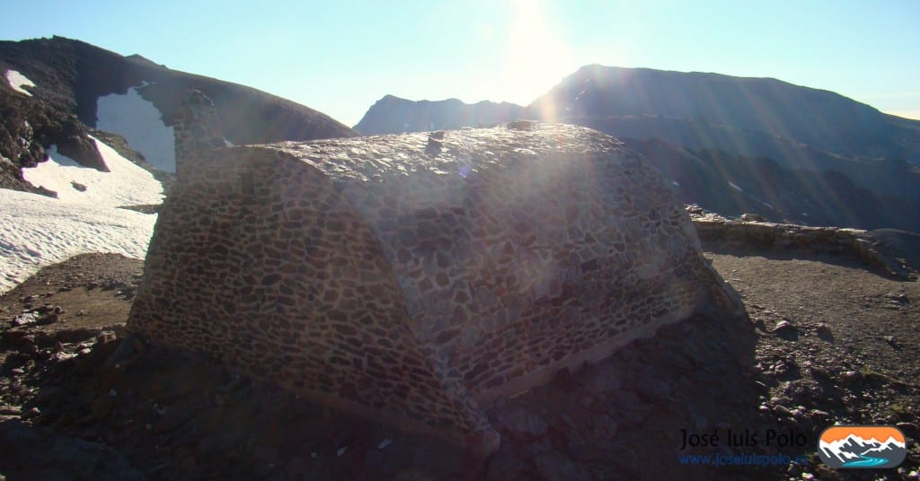 Refugio de la Carihuela (3205 m.)